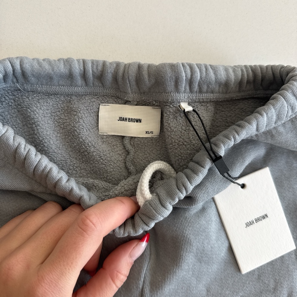 Joah Brown sweatshorts XS/S - Picture 3 of 3
